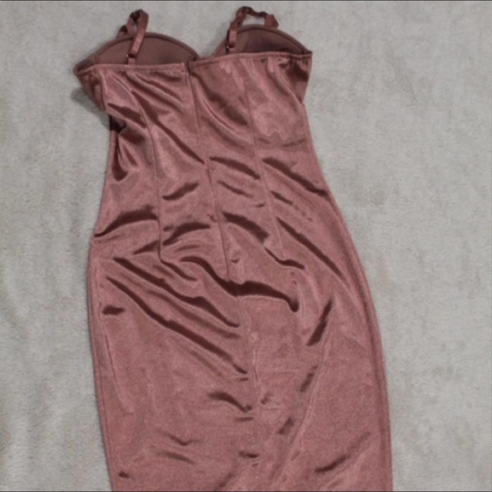 Entry Dress - Picture 3 of 4